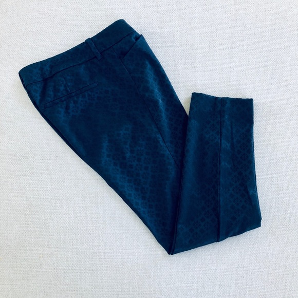 OLD NAVY PIXIE MID-RISE ANKLE CROPPED DRESS PANTS - Picture 1 of 6